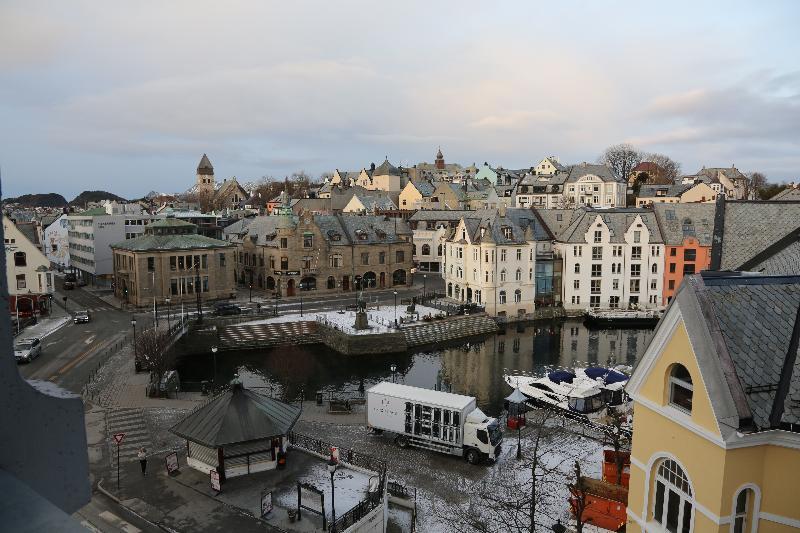 Four Monkeys 4* Ålesund
